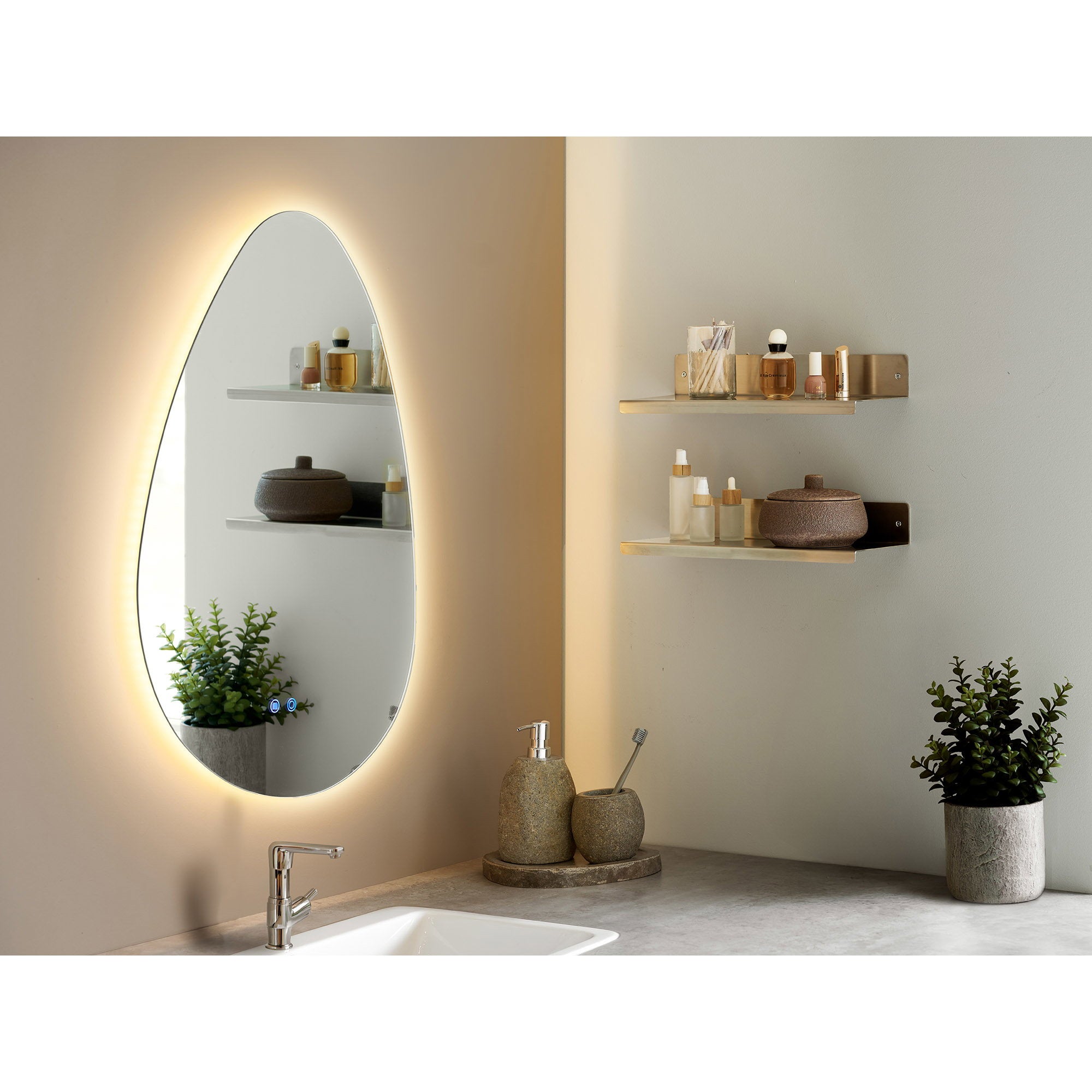 Kiama Spiegel - Spiegel met LED, anti-condens en 3 lichtstanden, organische vorm, 58x80 cm