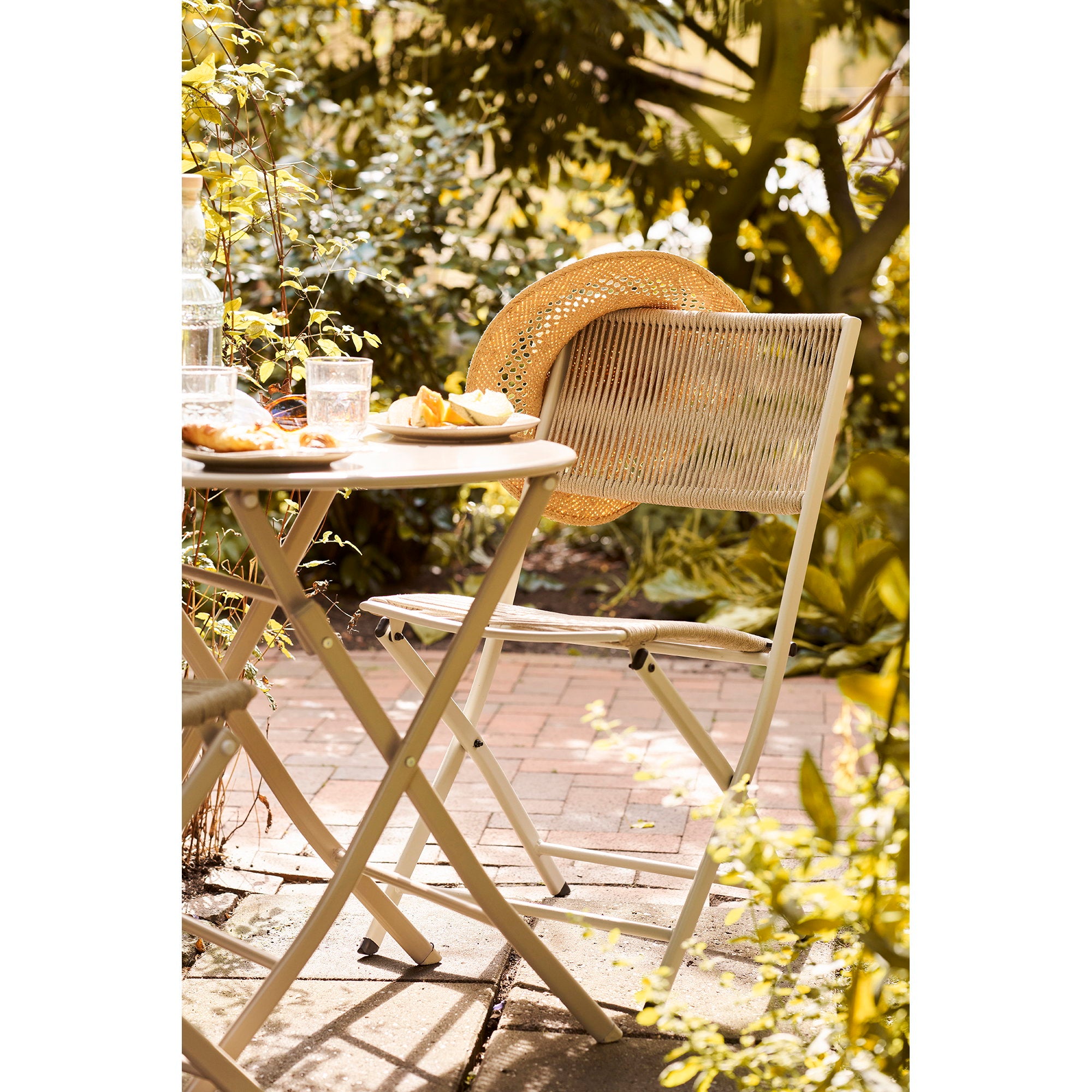 Arcas Bistroset - 2 stoelen en 1 tafel, polyester/staal, taupe