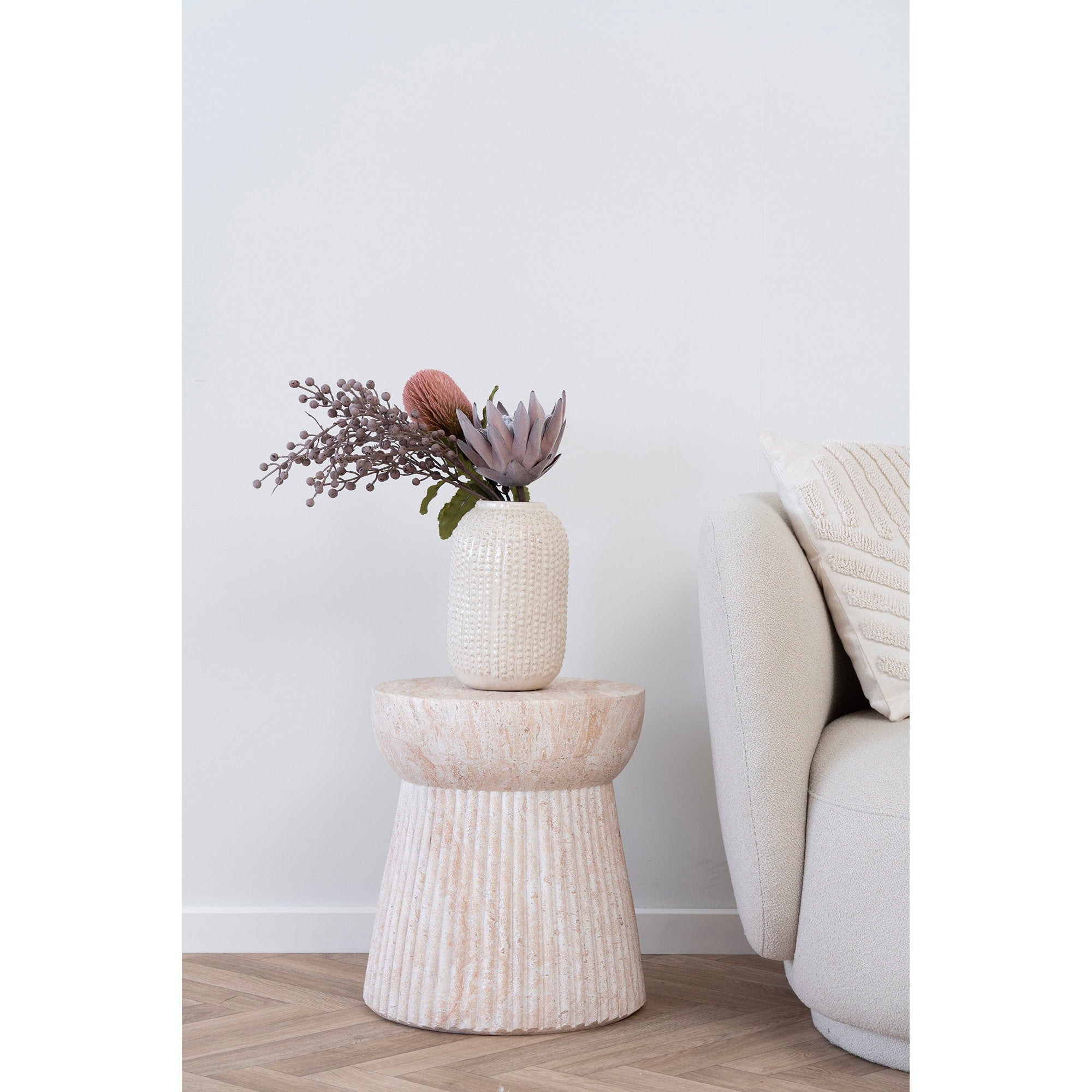 Bonn Bijzettafel - Bijzettafel, fiberclay met gefreesde structuur, naturel Ø37x43 cm