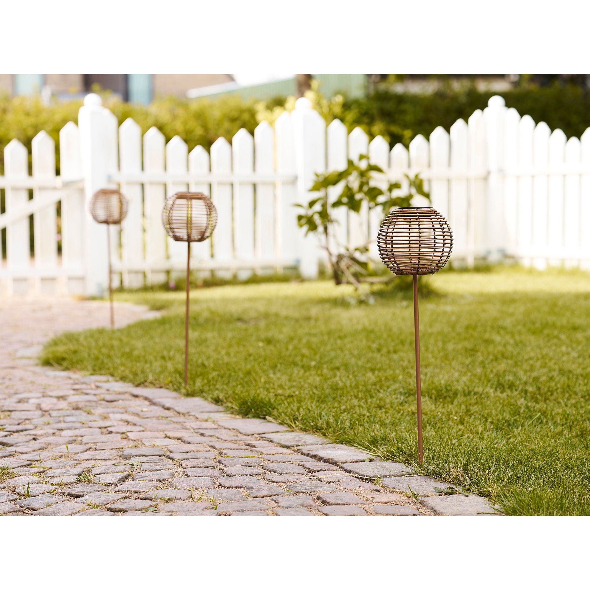 Carlisle Lamp - Oplaadbare lamp met geïntegreerd zonnepaneel, naturel