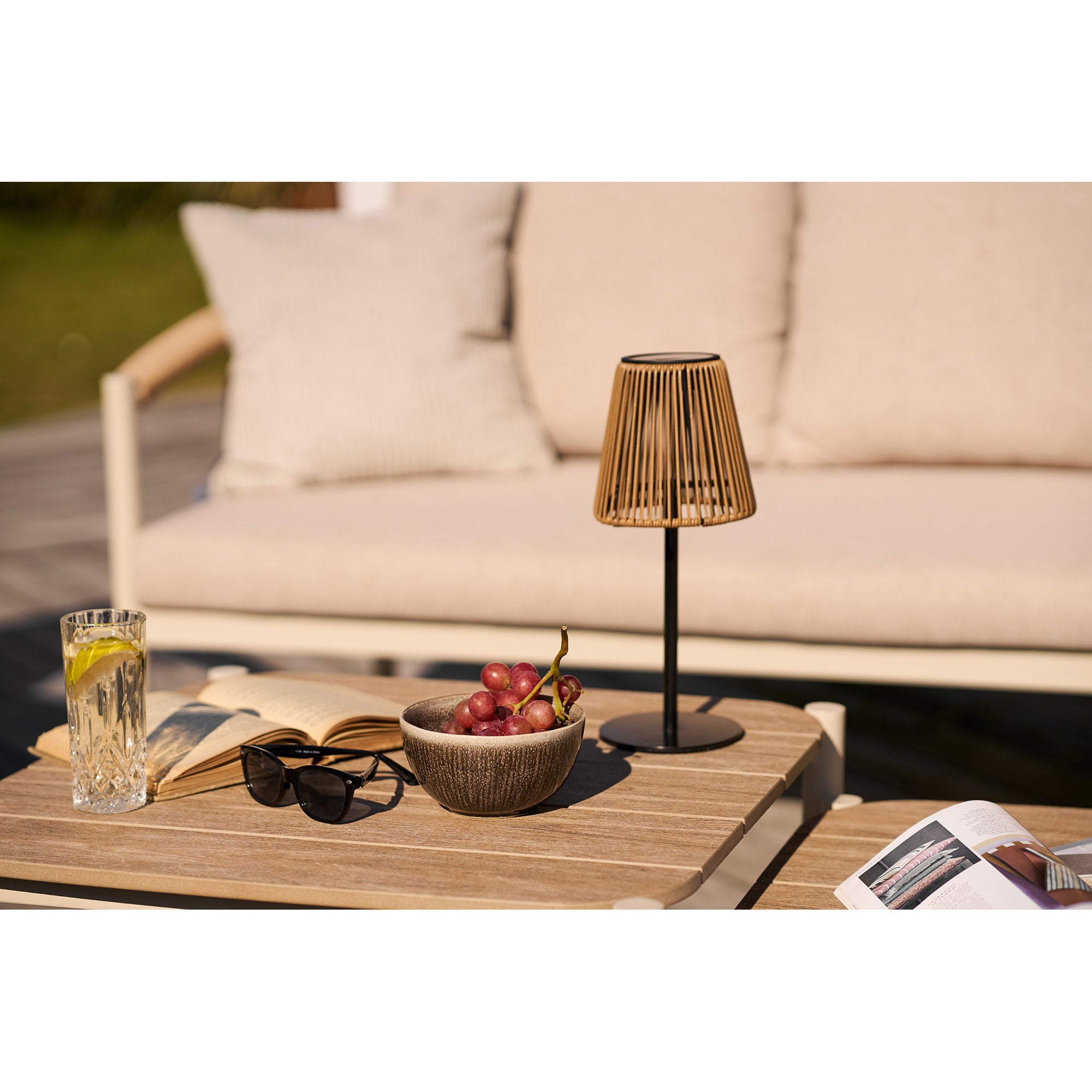 Salford LED Lamp - Oplaadbaar met geïntegreerd zonnepaneel, bruin/zwart