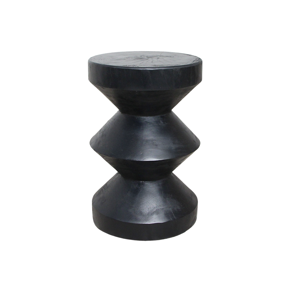 Forma Rizo black teak side table
