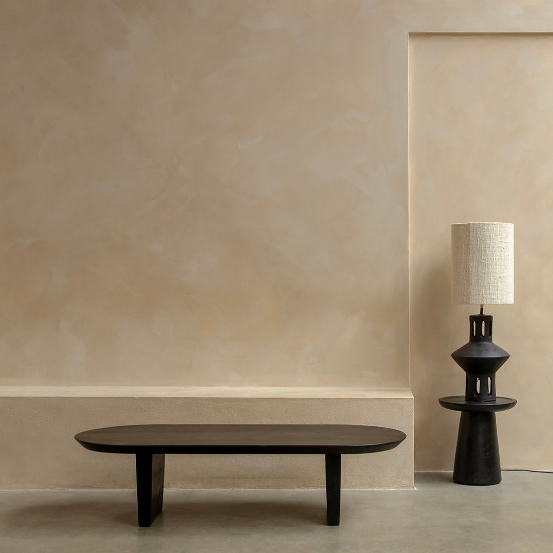 Nero teakhouten bijzettafel  Dusk - zwart